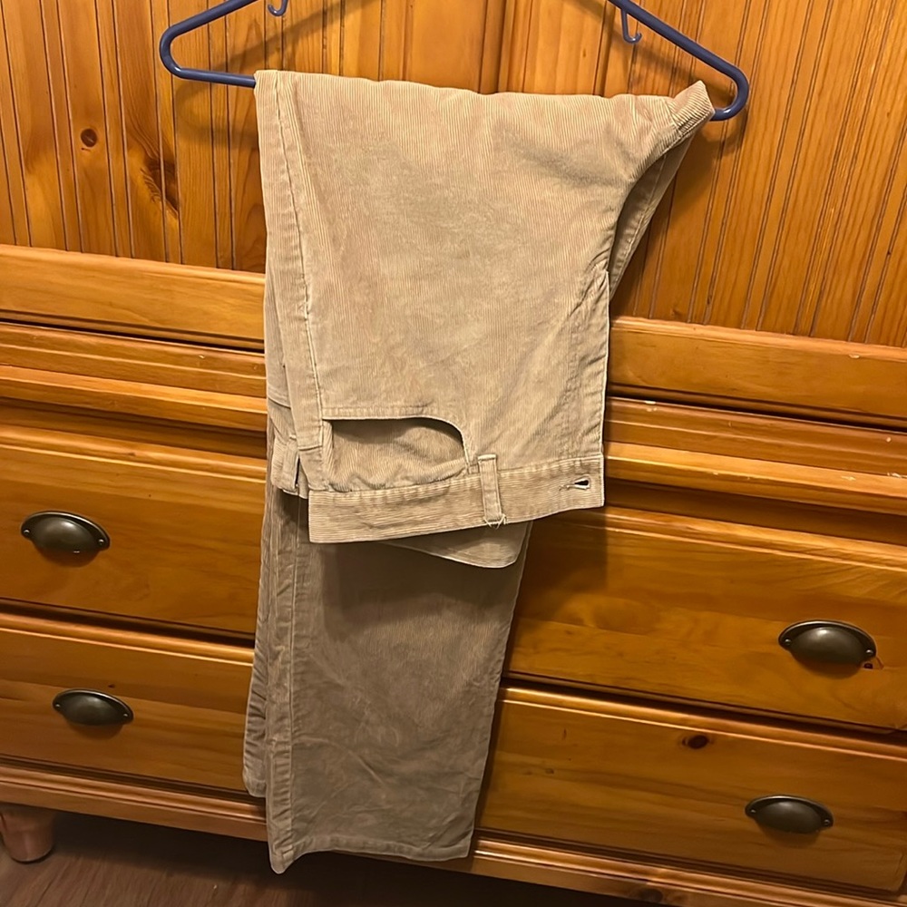 Lauren Jean Company Ralph Lauren size 12 tan corduroy  women’s pants with button